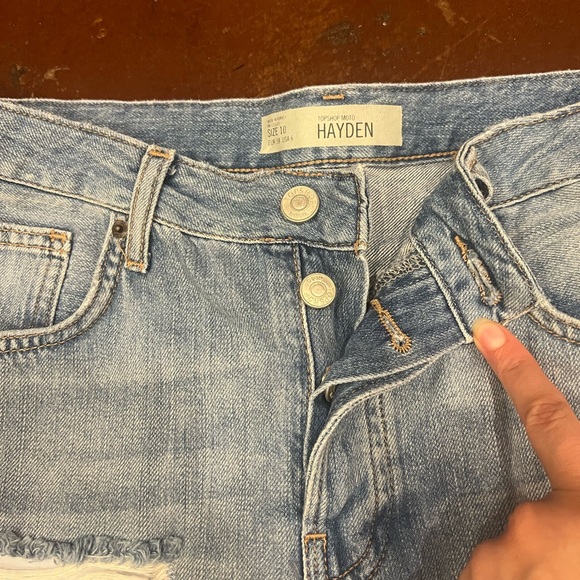 like new topshop hayden jean shorts - Picture 2 of 4